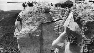 Mount Rushmore construction 1930s