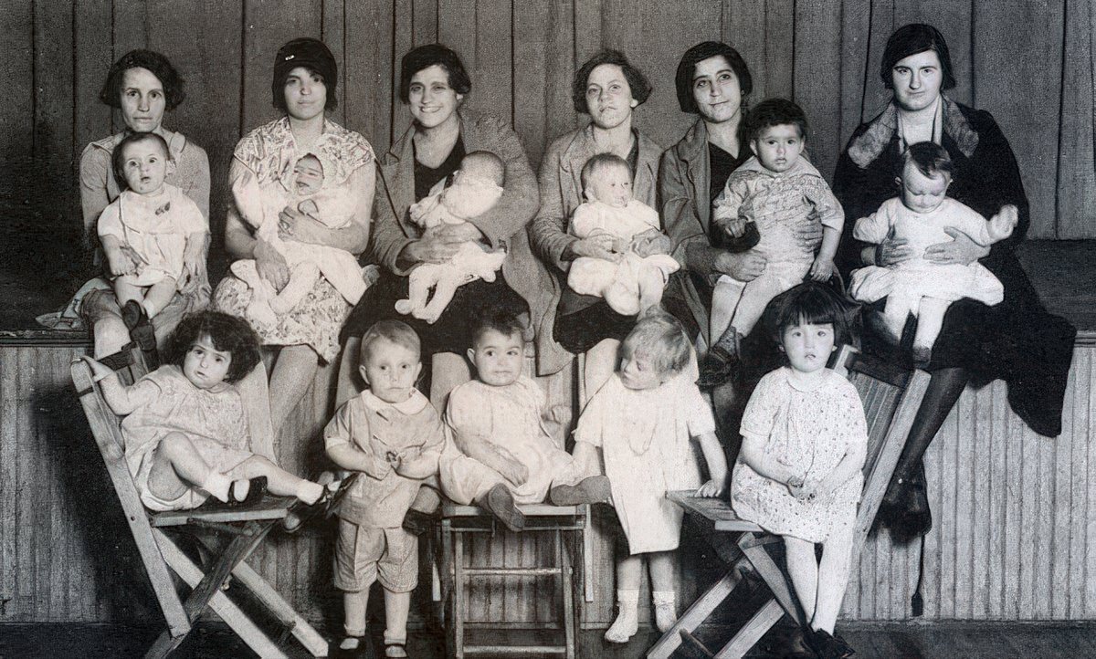 New Jersey Mothers and children early 1900s