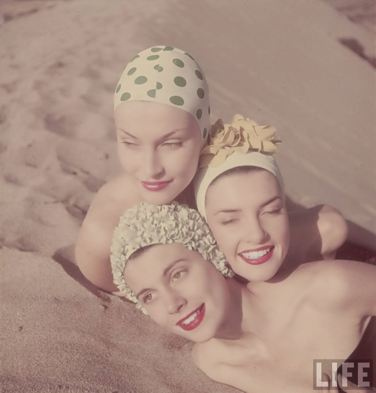 Sun, Sand, and Structured Style: LIFE Photographer Loomis Dean’s Incredible Captures of 1950s California Beach Life