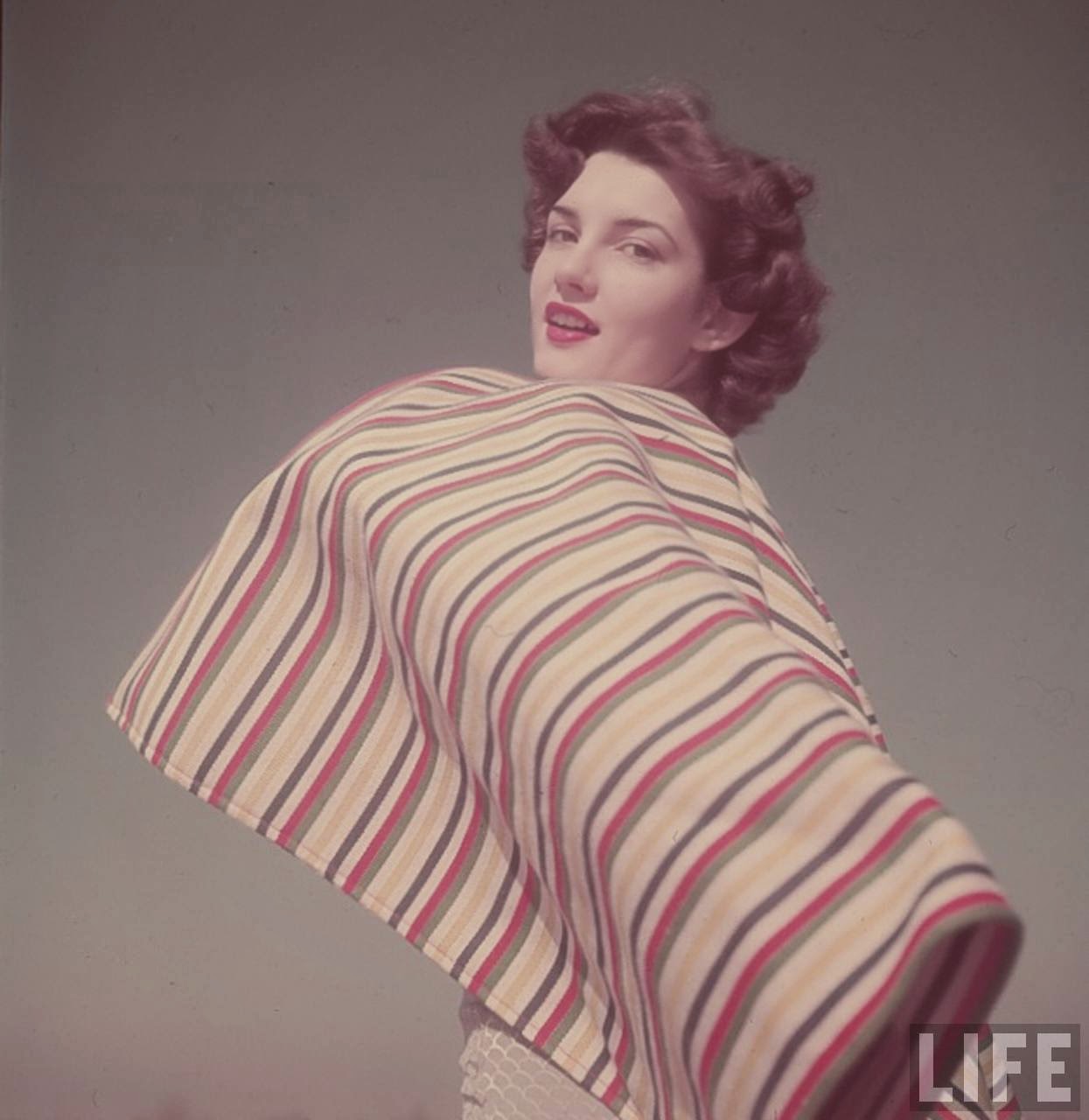 Sun, Sand, and Structured Style: LIFE Photographer Loomis Dean’s Incredible Captures of 1950s California Beach Life