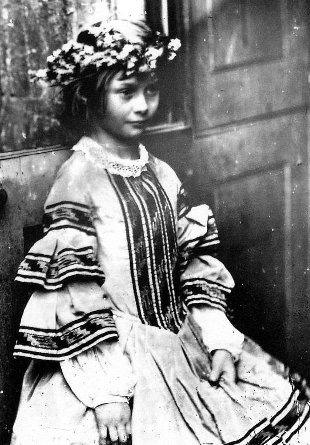 Alice Liddell, aged 7, in 1860.