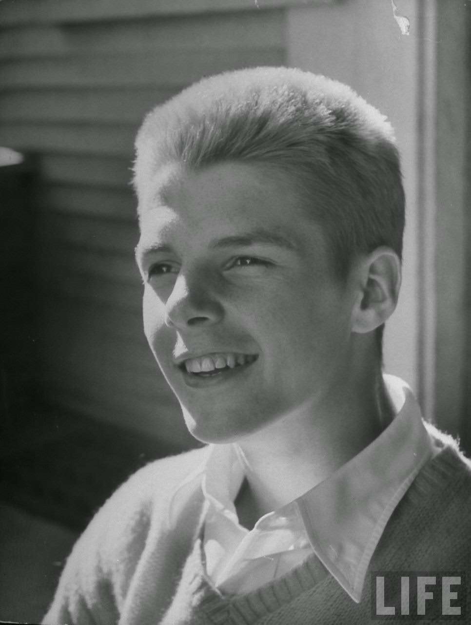 Portrait of a smiling teen-age boy.