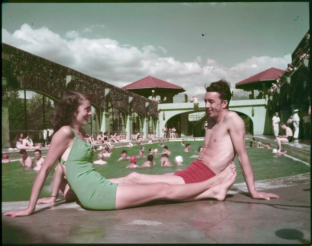 The swimming pool at Cave and Basin, 1948.