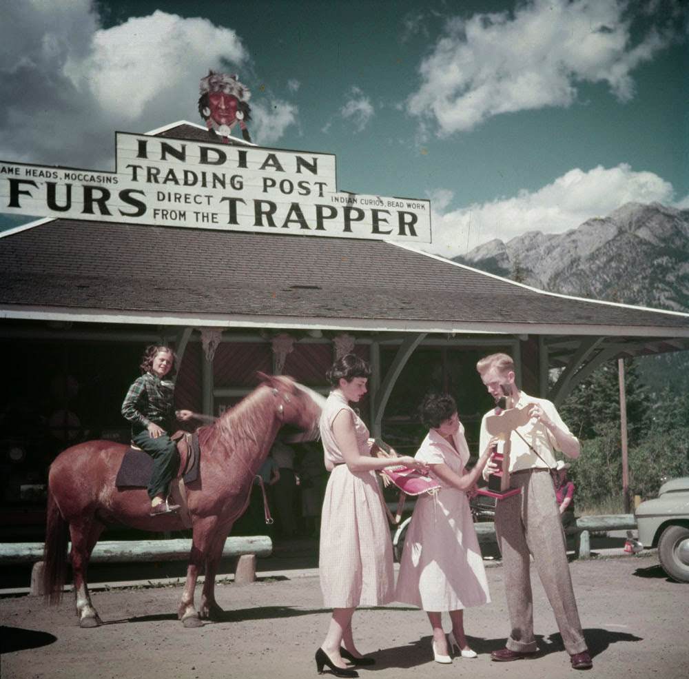 People in front of the Indian Trading Post (which is still there), 1952.