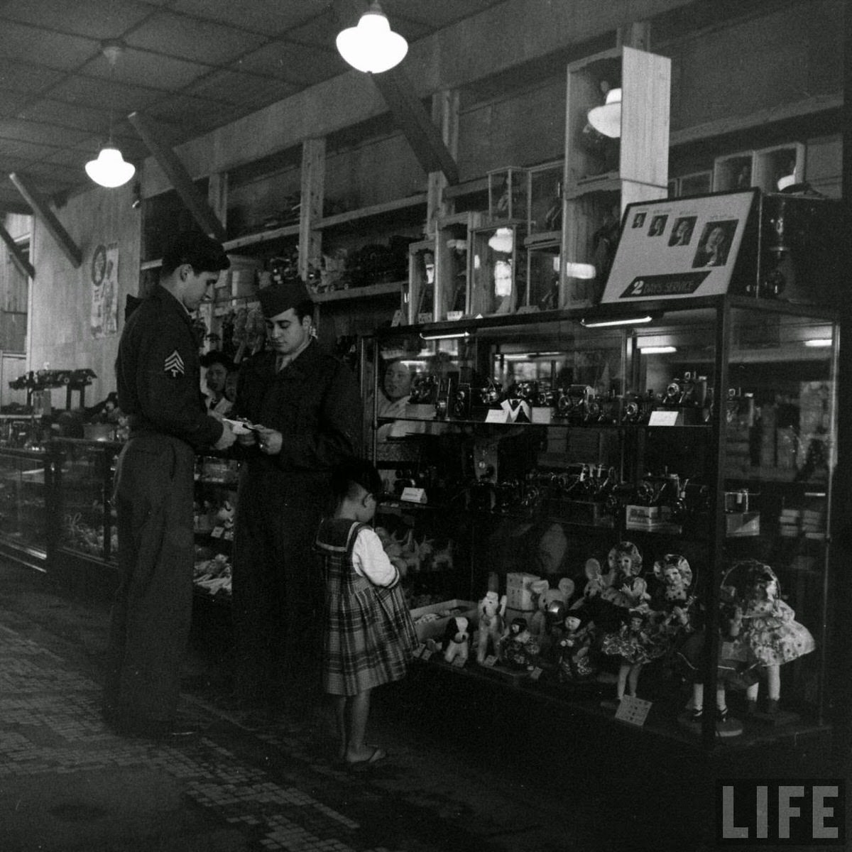 How the Ozu Gang Used Newspaper Ads to Build the Largest Black Market in Japan Just Four Days After the War