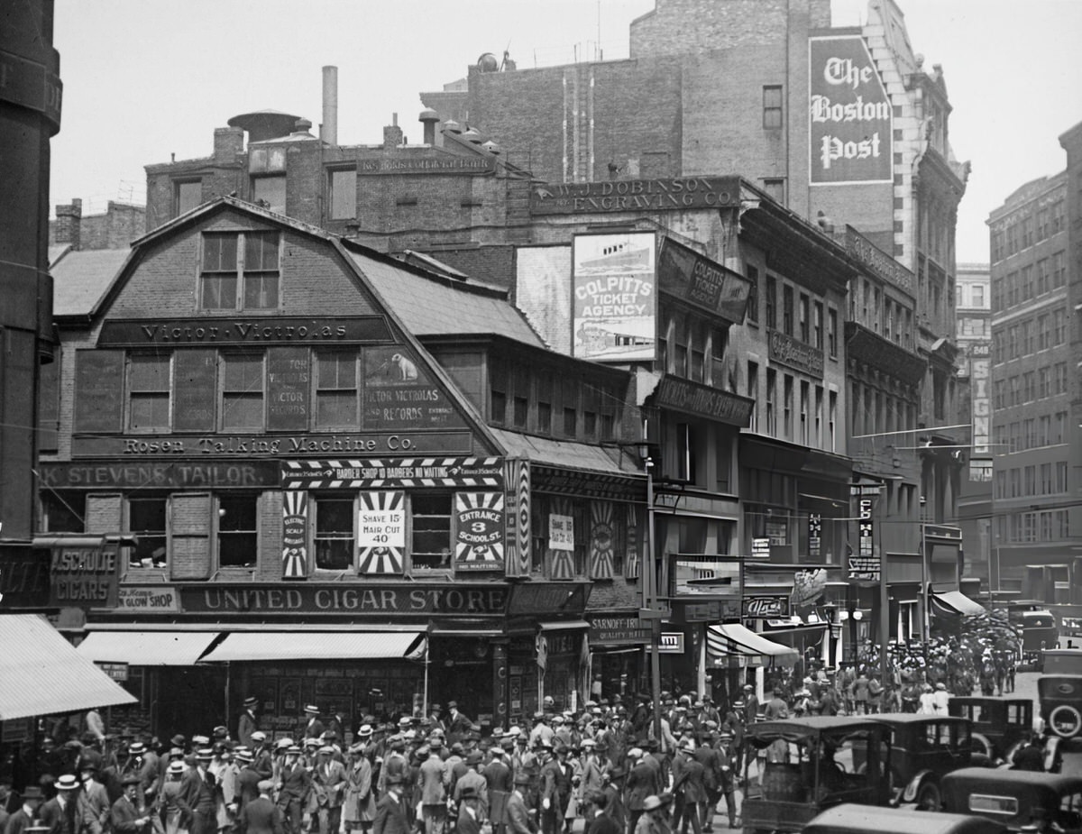 Newspaper Row, Boston, 1925