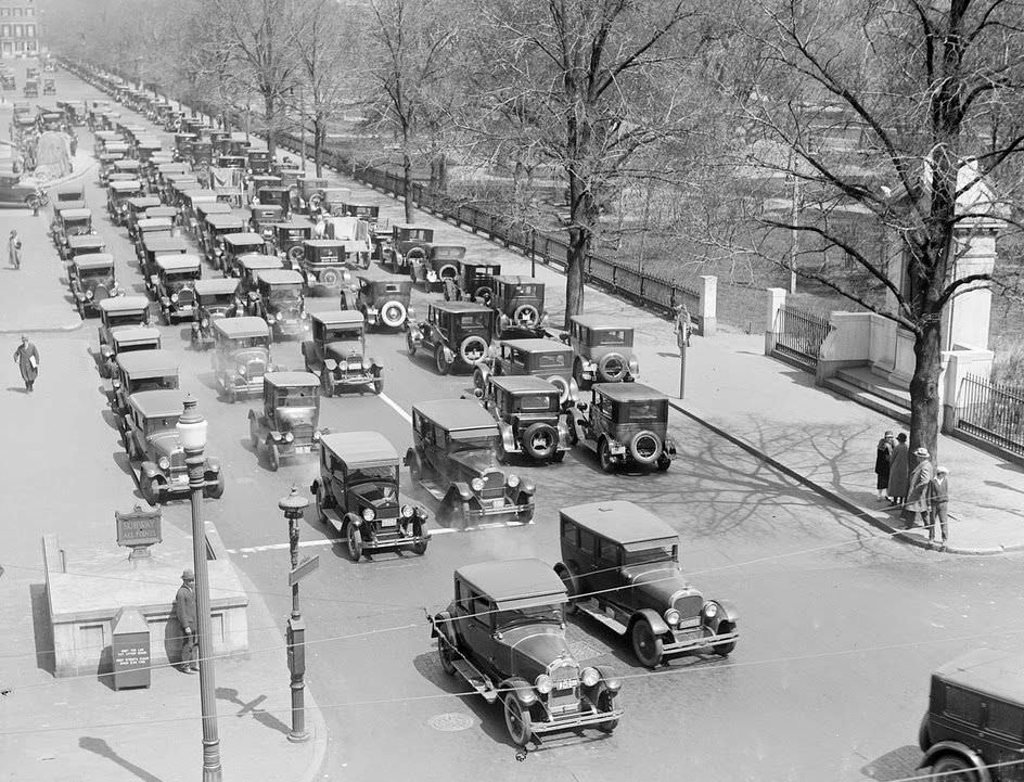 Arlington Street traffic, Boston