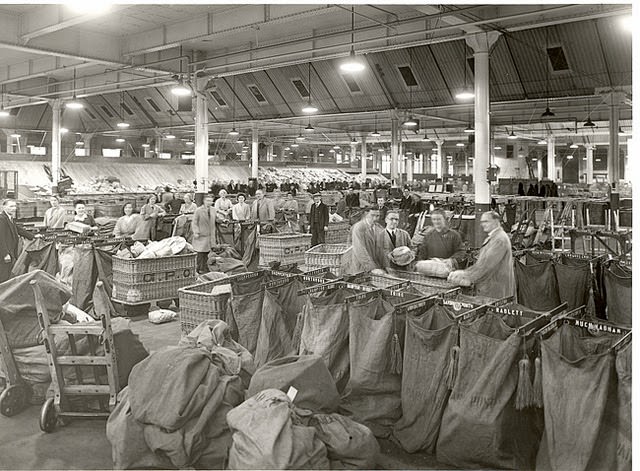 Temporary Parcels Office, Mount Pleasant
