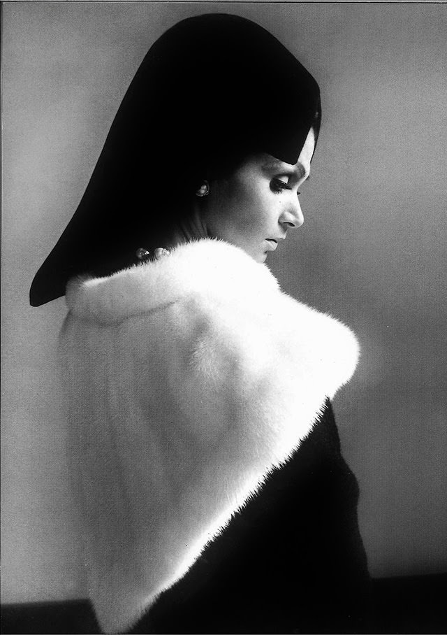 Cristóbal Balenciaga’s Mid-Century Vision: Fashion That Reshaped the 1940s and 1950s Silhouette
