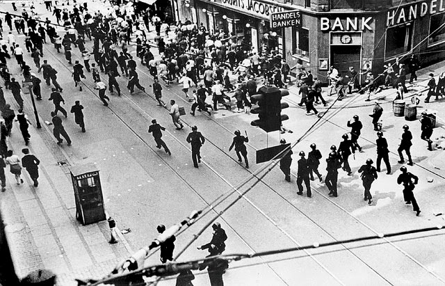 The police clearing Nørrebrogade in Copenhagen during the strike in 1944.