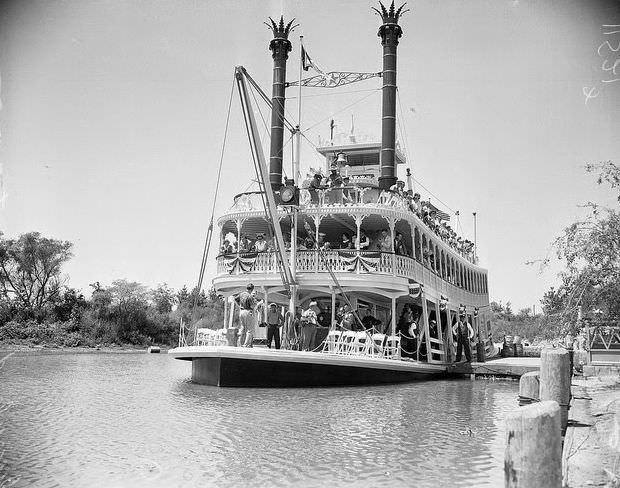 Irene Dunne christening the Mark Twain