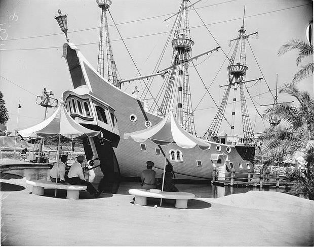 Pirate Ship Restaurant