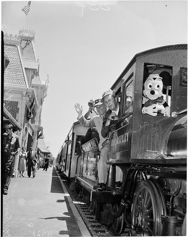 Walt Disney on the E.P. Ripley