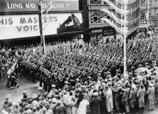 Procession in celebration of the crowning of Queen Elizabeth, 2nd 1953