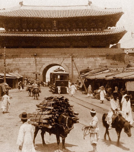 Historic Photos Show Life in Korea from the 1900s