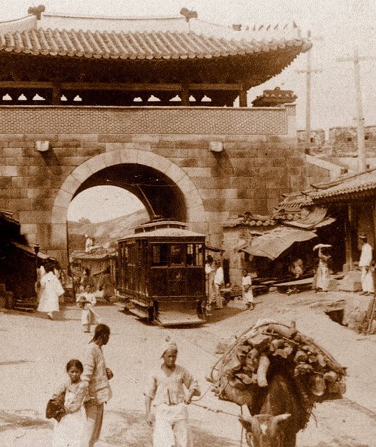 Historic Photos Show Life in Korea from the 1900s