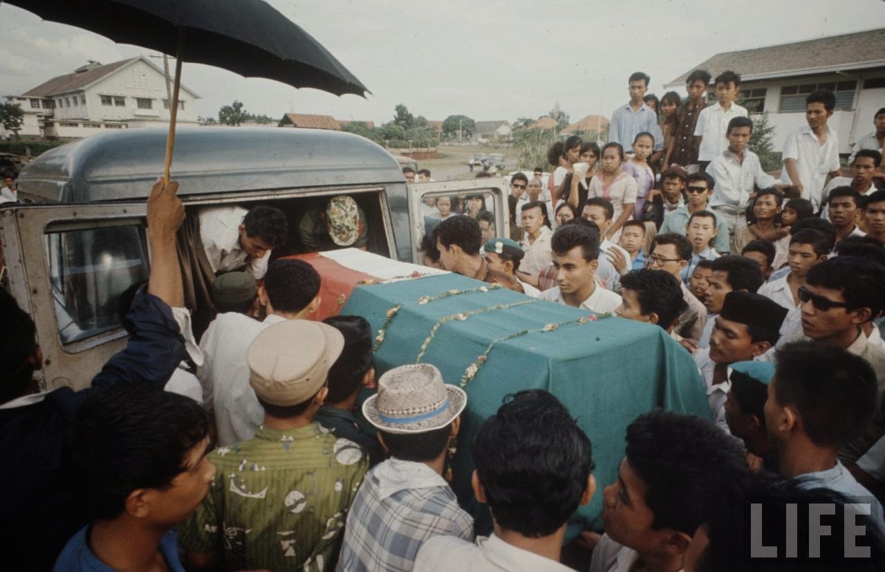 Fascinating Vintage Photos Show Everyday Life in Indonesia in 1972