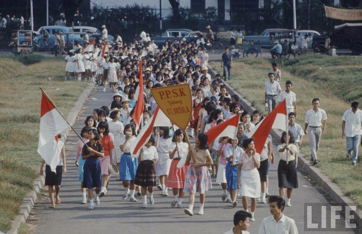 Fascinating Vintage Photos Show Everyday Life in Indonesia in 1972