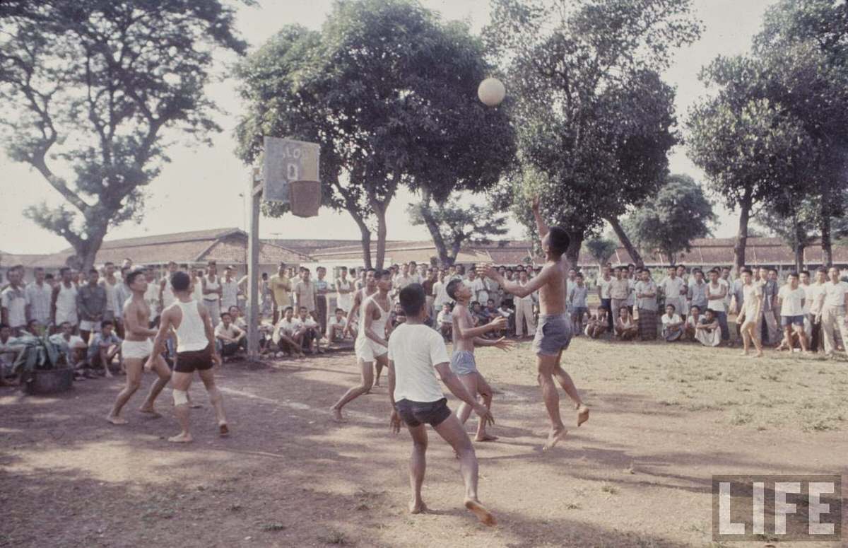Fascinating Vintage Photos Show Everyday Life in Indonesia in 1972