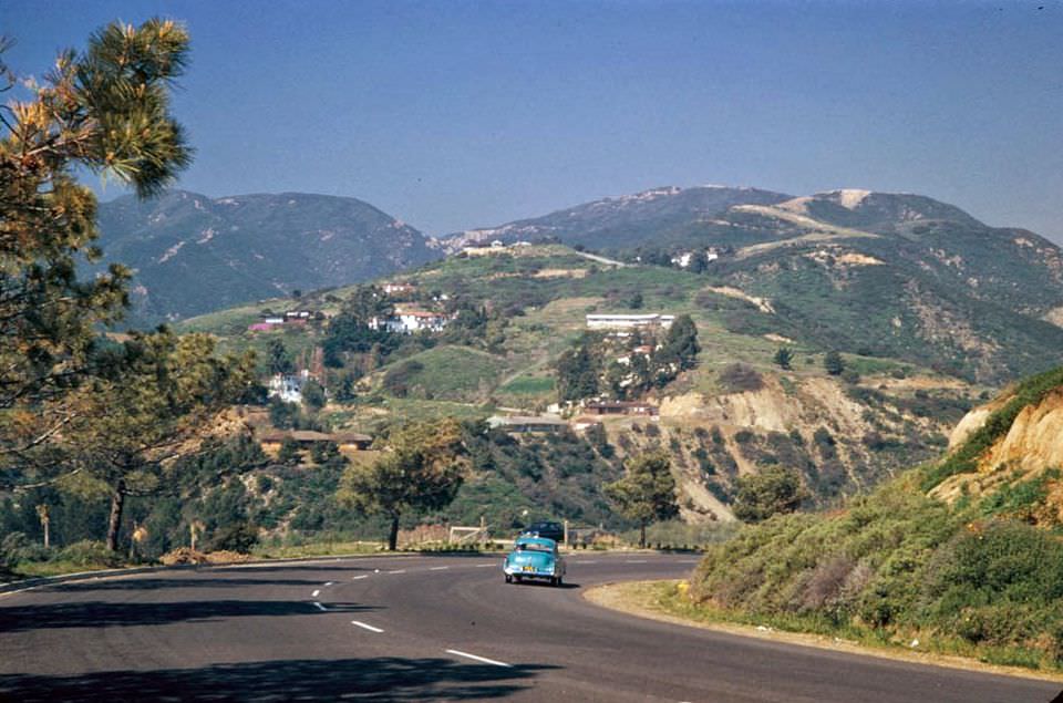 Mountains north of Pacific Palisades from Sunset Blvd near its Pacific coast terminus
