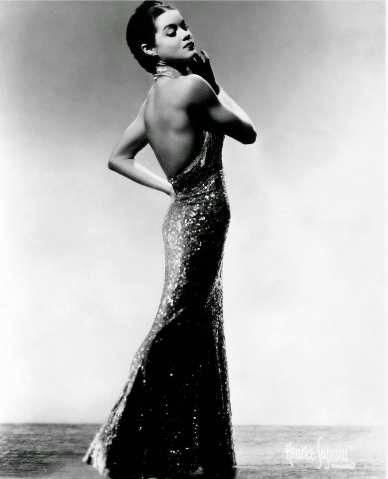The Lovejoy Dancers of the 1920s and 1930s: The Glamorous On-Stage Looks of the Traveling Showgirls