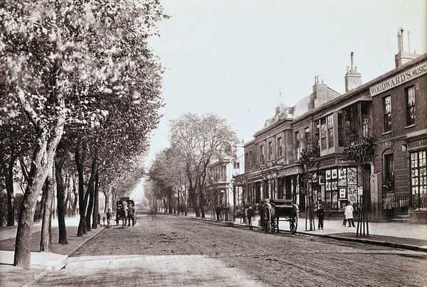 Cheltenham, The Promenade Drive, Looking Down
