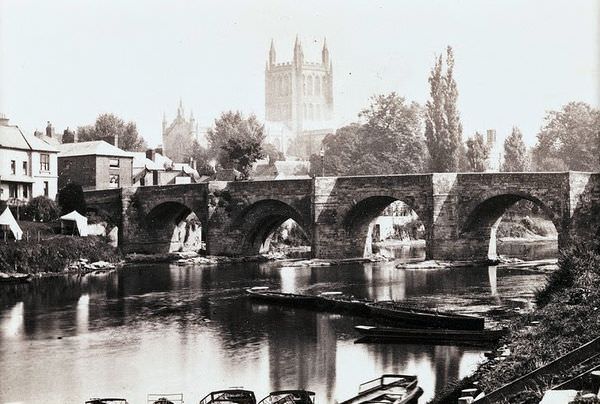 Hereford, the Wye Bridge and Cathedral