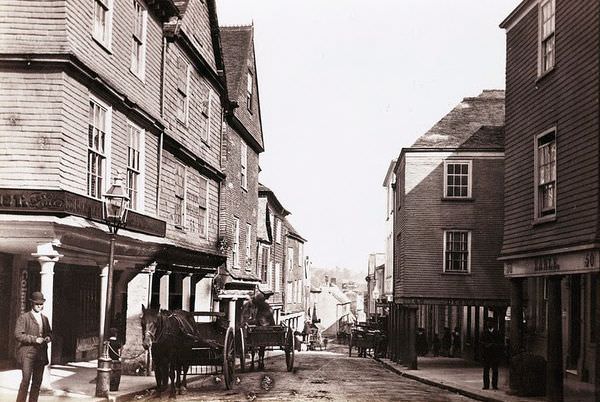 Totnes, Old Houses in High Street