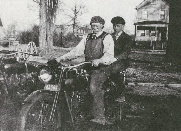 John Mellor and Carl Vanderwall on Hussa Street in Linden, New Jersey, 1908