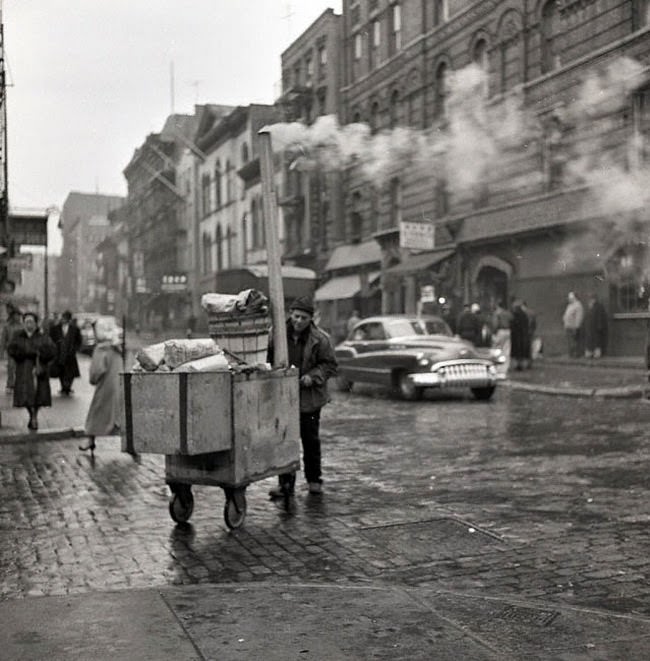 A Rare and Intimate Look at Life in New York City During the Early 1950s by Frank Oscar Larson