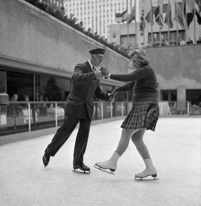 A Rare and Intimate Look at Life in New York City During the Early 1950s by Frank Oscar Larson
