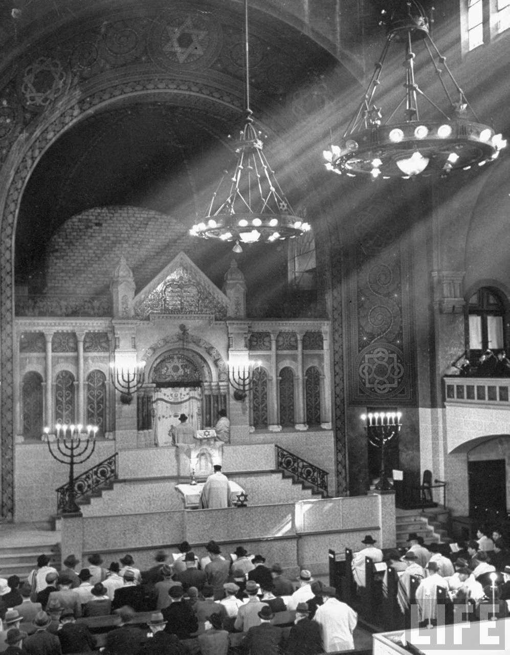 Germans Jews praying in their synagogue during Passover.
