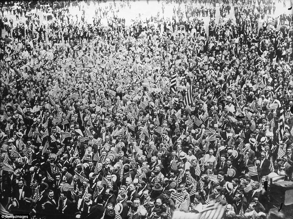 An anti-probition demonstration in Washington DC in 1920. The law wasn't repealed until 1933