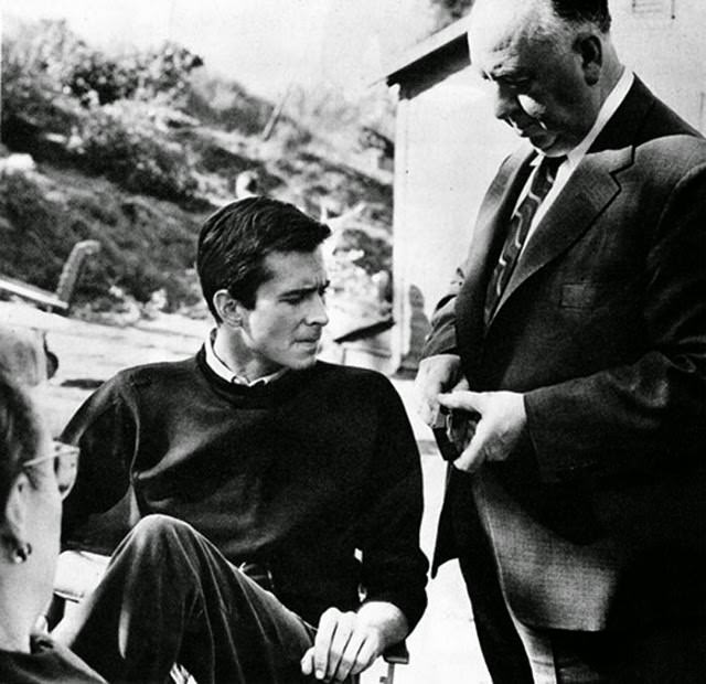Wonderful Behind-the-Scenes Photos from the Set of Alfred Hitchcock's Psycho (1960)