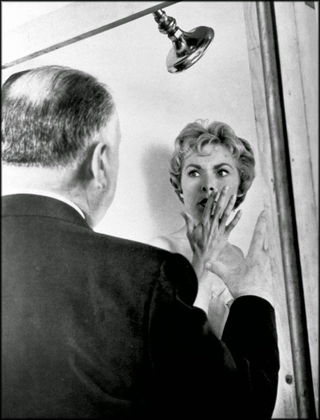 Wonderful Behind-the-Scenes Photos from the Set of Alfred Hitchcock's Psycho (1960)