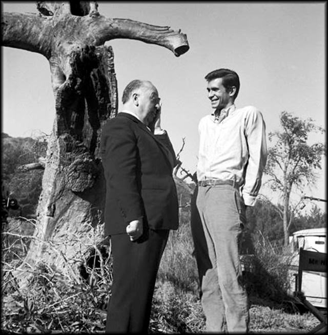 Wonderful Behind-the-Scenes Photos from the Set of Alfred Hitchcock's Psycho (1960)