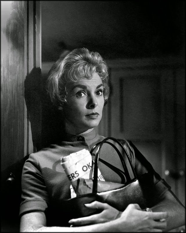 Wonderful Behind-the-Scenes Photos from the Set of Alfred Hitchcock's Psycho (1960)