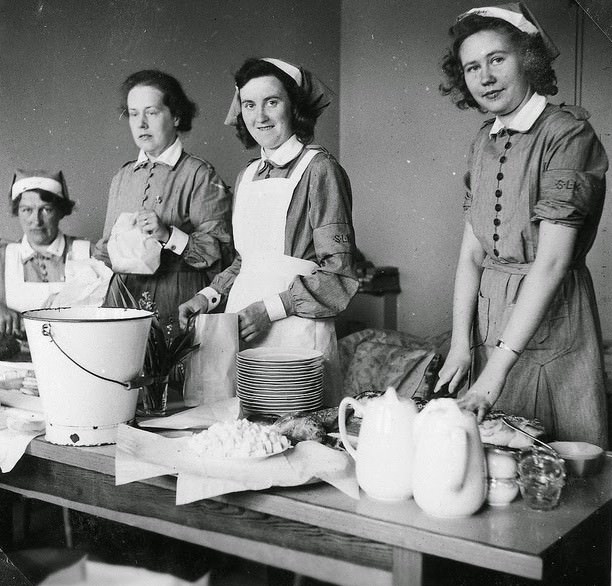 Interesting Historical Photos Show Life in a Refugee Camp in Småland, Sweden During World War II