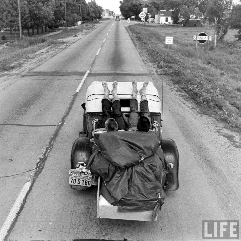 Allan Grant’s Lost Photos from Route 30: A Visual Journey Through Nebraska and Wyoming After World War II