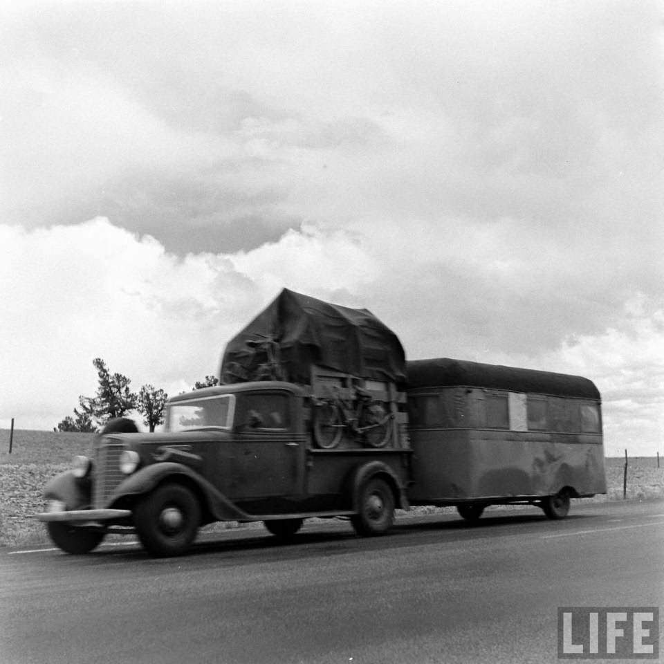 Allan Grant’s Lost Photos from Route 30: A Visual Journey Through Nebraska and Wyoming After World War II