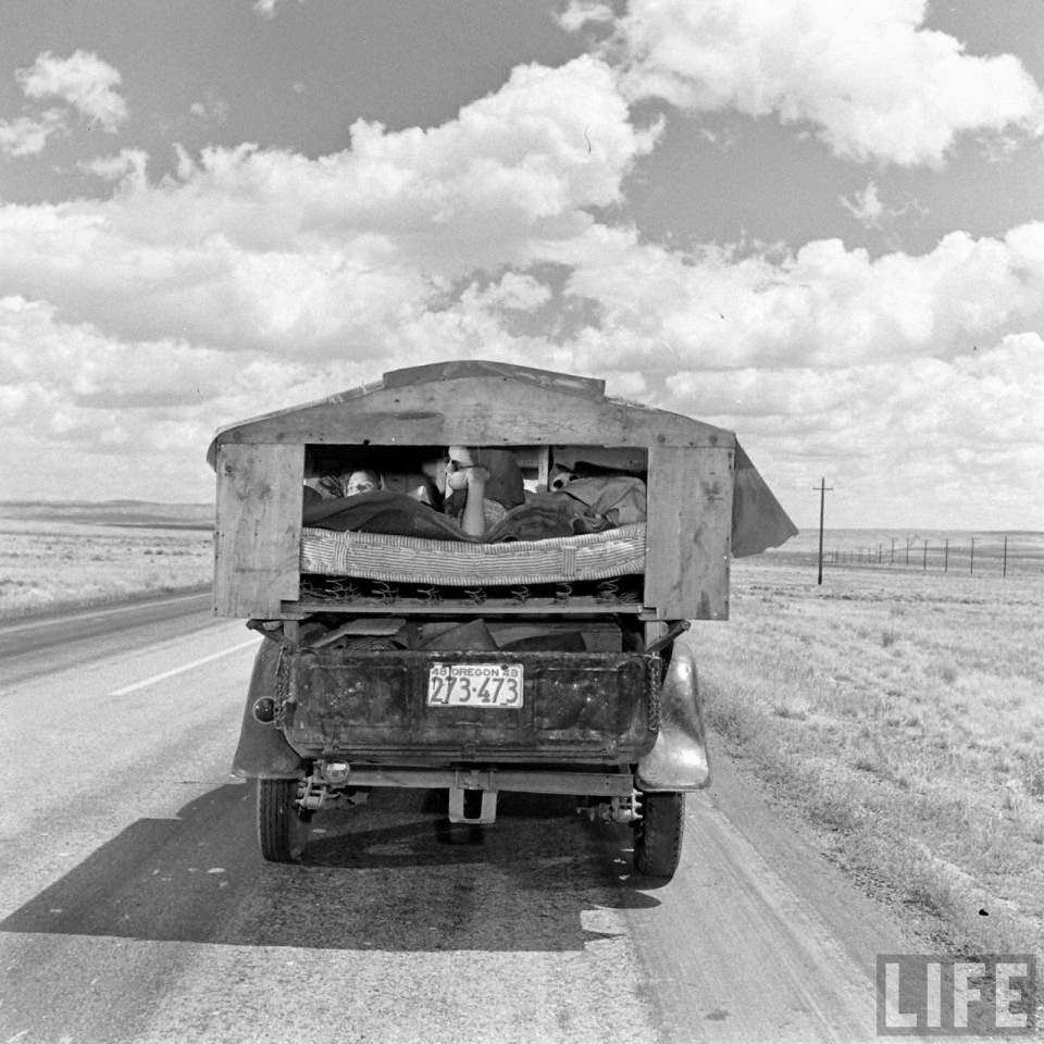 Allan Grant’s Lost Photos from Route 30: A Visual Journey Through Nebraska and Wyoming After World War II