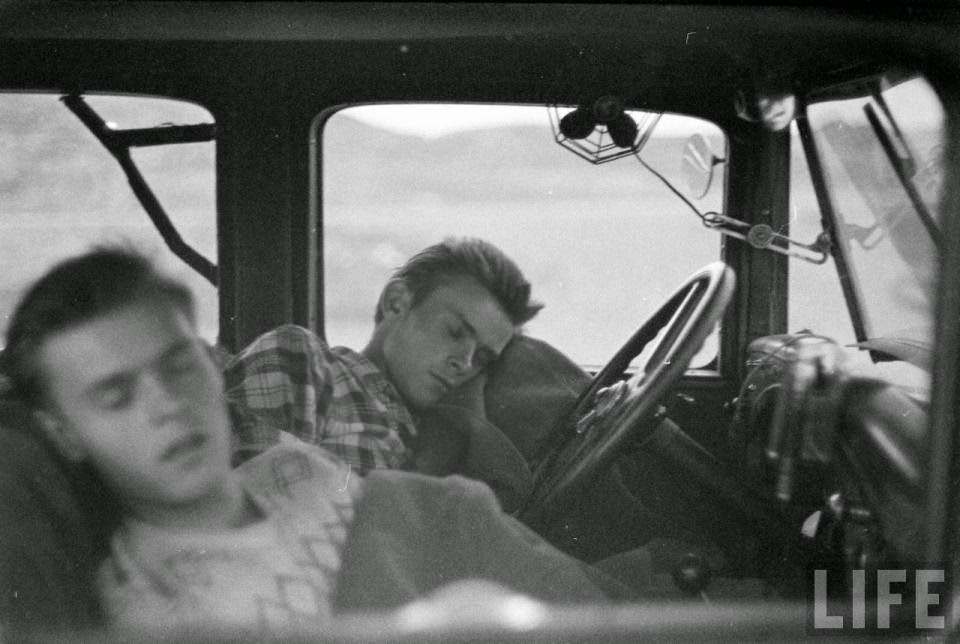 Allan Grant’s Lost Photos from Route 30: A Visual Journey Through Nebraska and Wyoming After World War II