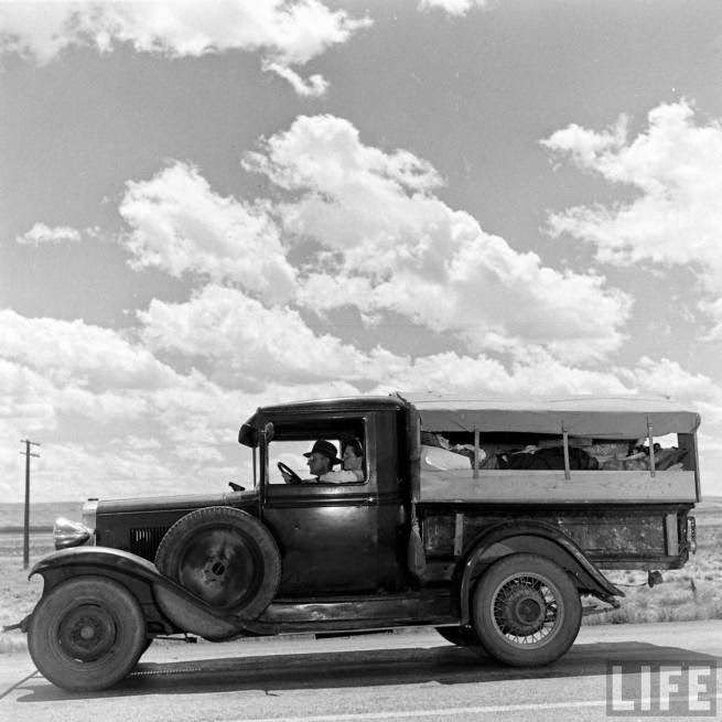 Allan Grant’s Lost Photos from Route 30: A Visual Journey Through Nebraska and Wyoming After World War II