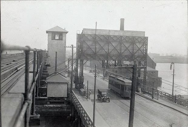 Mystic River draw, Boston Elevated Railway, 1915