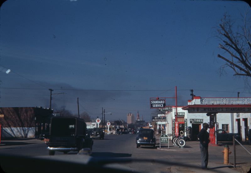 11th St., looking west from Trenton Ave., Tulsa, Oklahoma, 1941