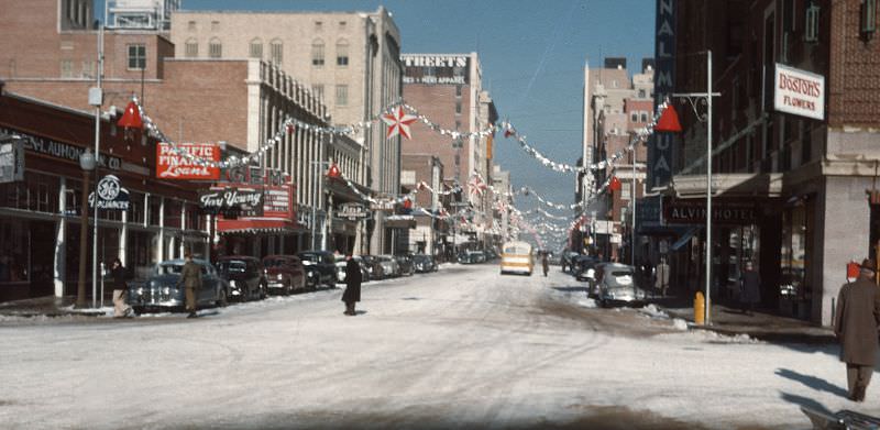 Main St., looking north from 7th St., Tulsa, Oklahoma, December 1947