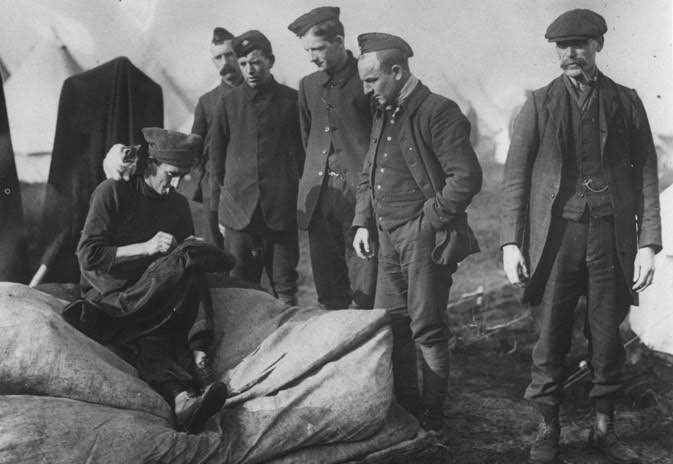 When the Shooting Stopped: Rare Photos of Soldiers of WWI Singing, Playing, and Living