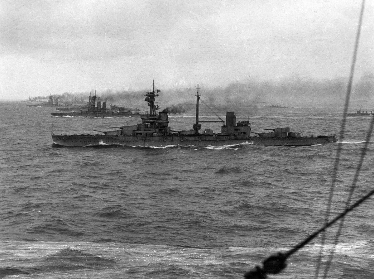 British battleships at sea, including HMS Agincourt, WW1, 1918.