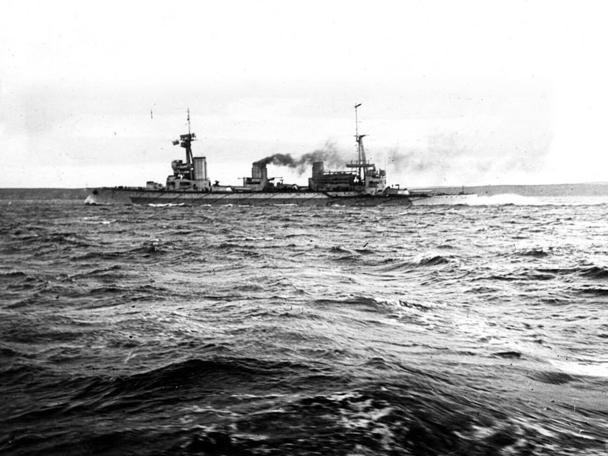 British Battleship New Zealand at sea, 1916.