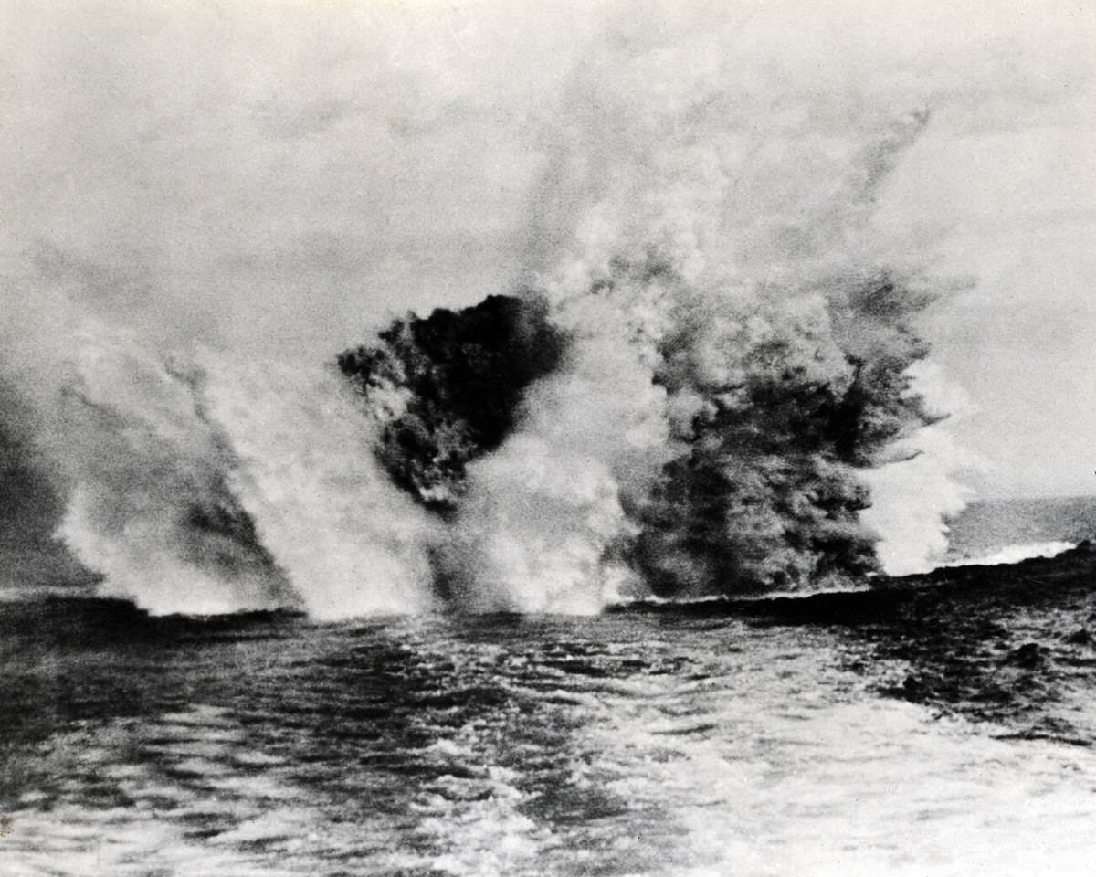 Explosion at sea, WW1, 1918.